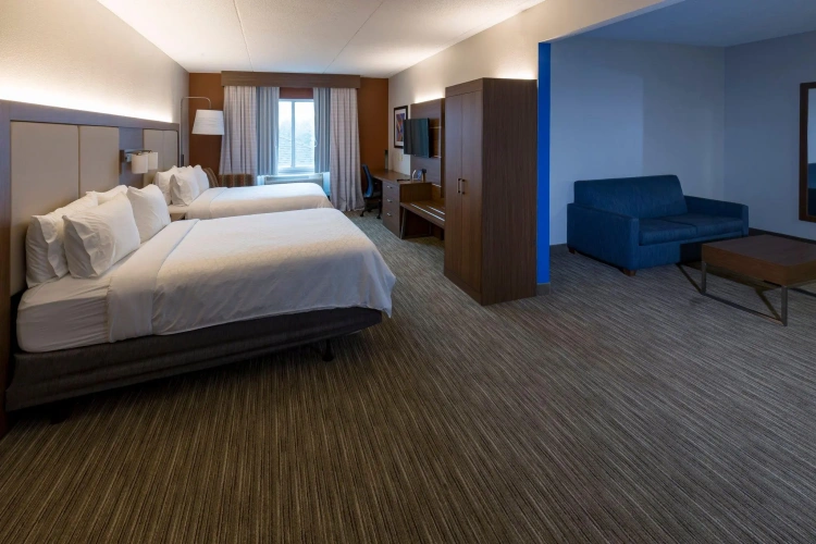 Quadruple Suite