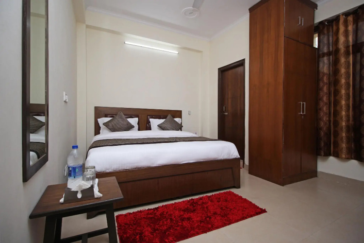 OYO 9273 Surya Palace