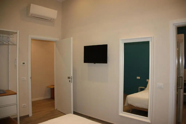 APP9 - rooms and apartments
