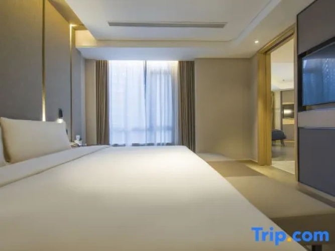 1 Bedroom Double Suite with garden view