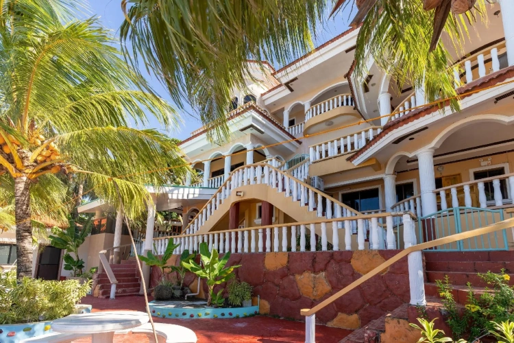 Quadruple Family Cottage