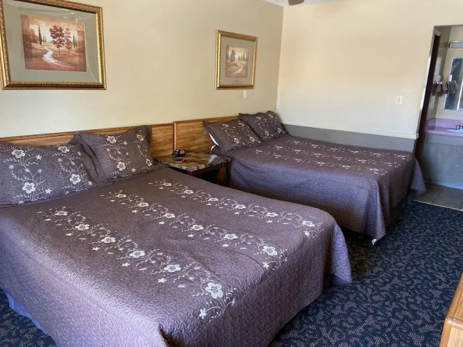 Blue Spruce Motel