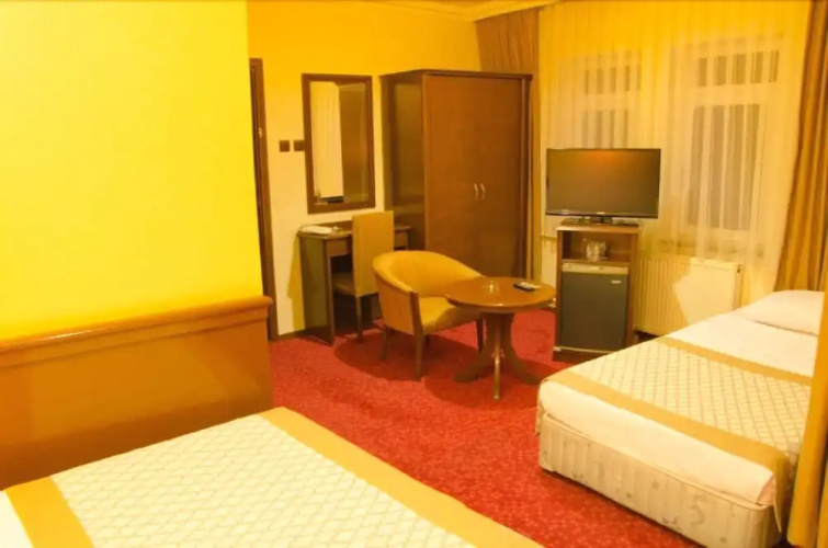 Kircuval Hotel