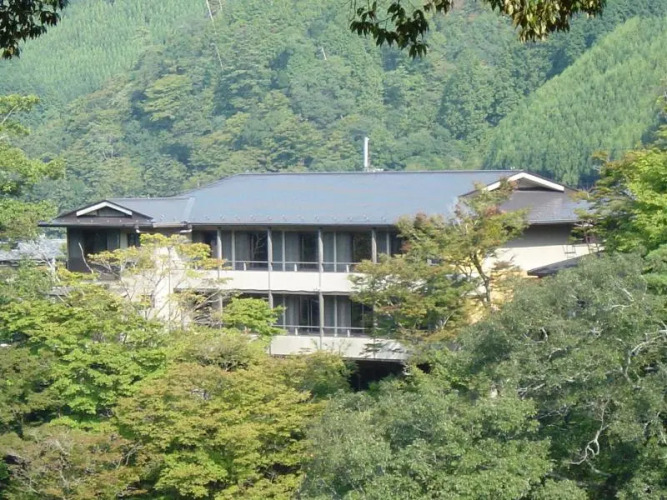 Momijiya Honkan Takao Sansou RyokanOver view