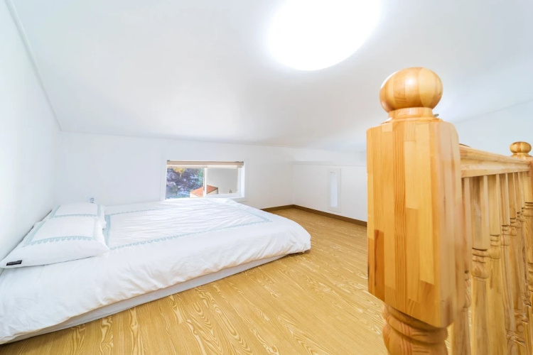 Hyovely House