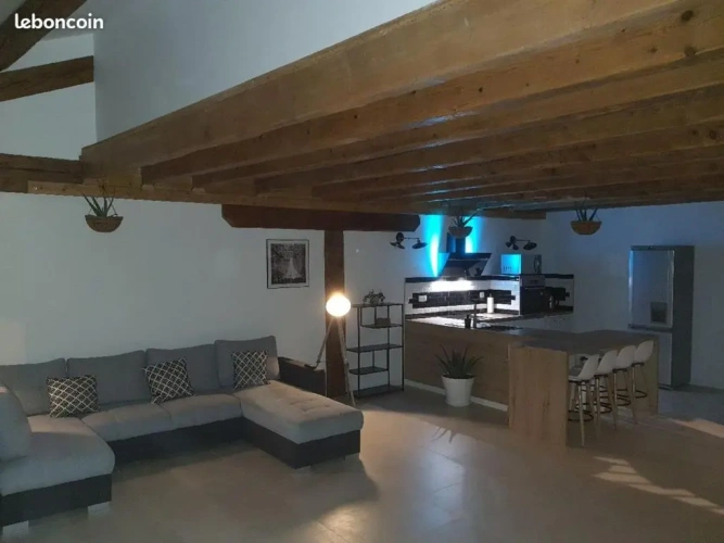 3 Bedrooms Apartment