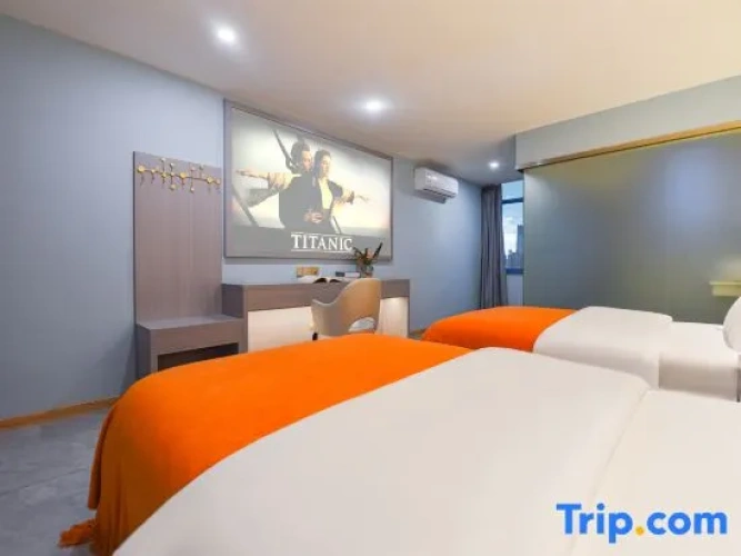 Standard Twin Family room