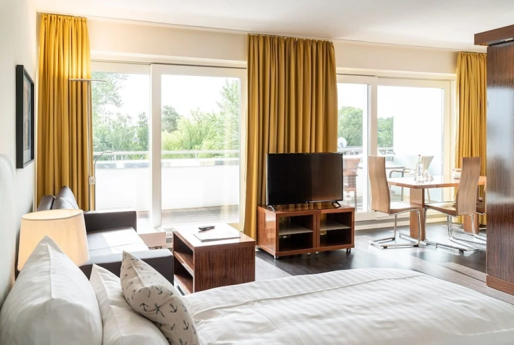 Single Junior Suite with balcony