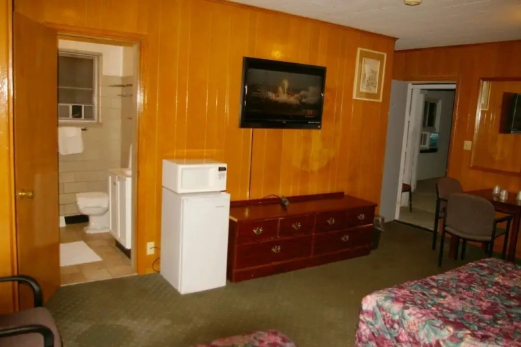 Standard Sextuple room