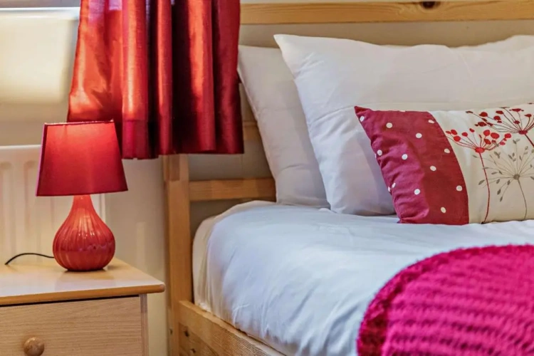 3 Bedrooms Cottage