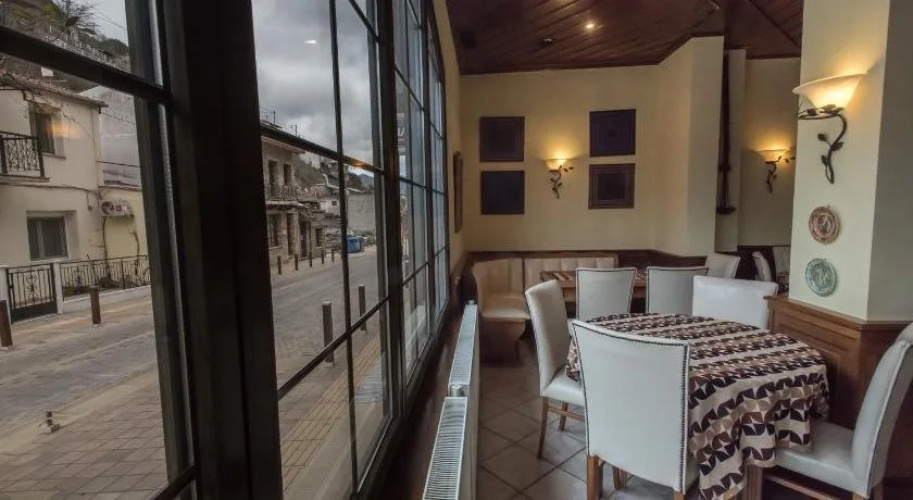 Anesis Hotel