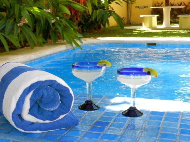 La Buena Vida Suites