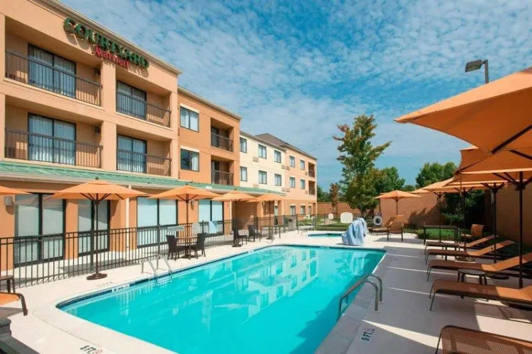 1 Bedroom Single Suite