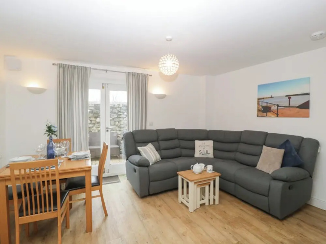 6 Malthouse Court