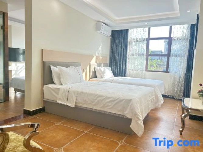 Triple Suite