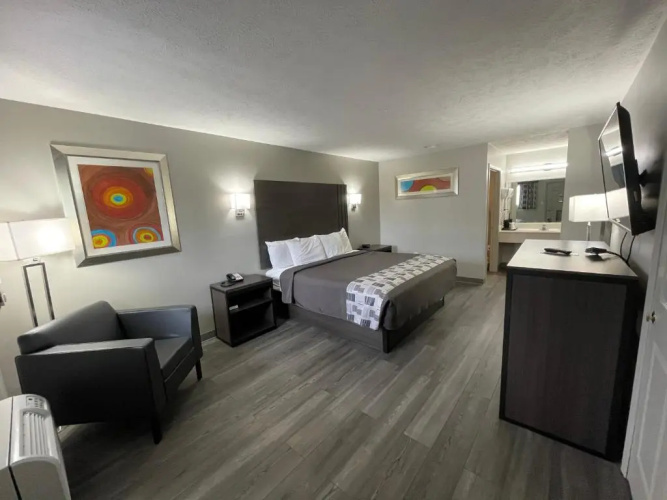 Embassy Inn