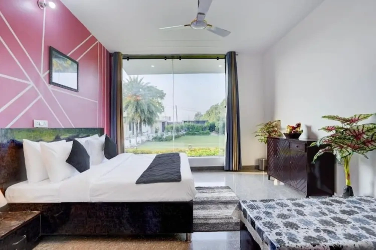 Deluxe Villa