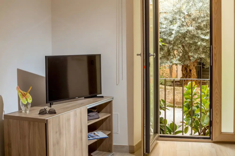Vatican Suites Apartments