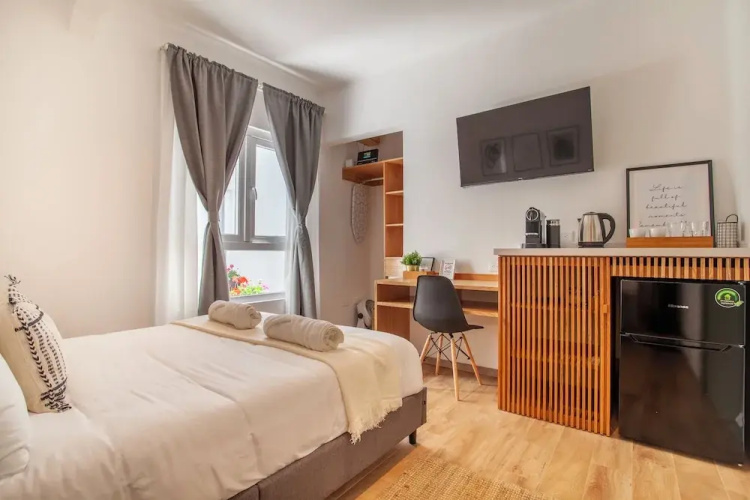 Bright & sweet unit in middle Polanco