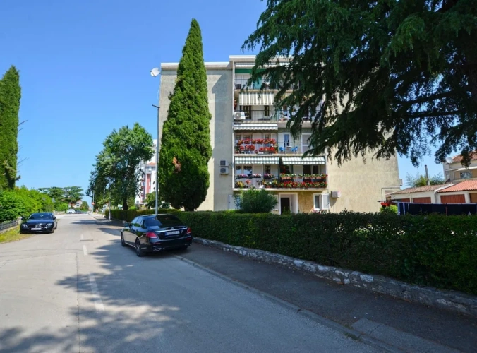 1 Bedroom Apartment with balcony