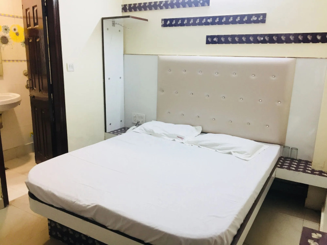 Hotel Tushar Continental