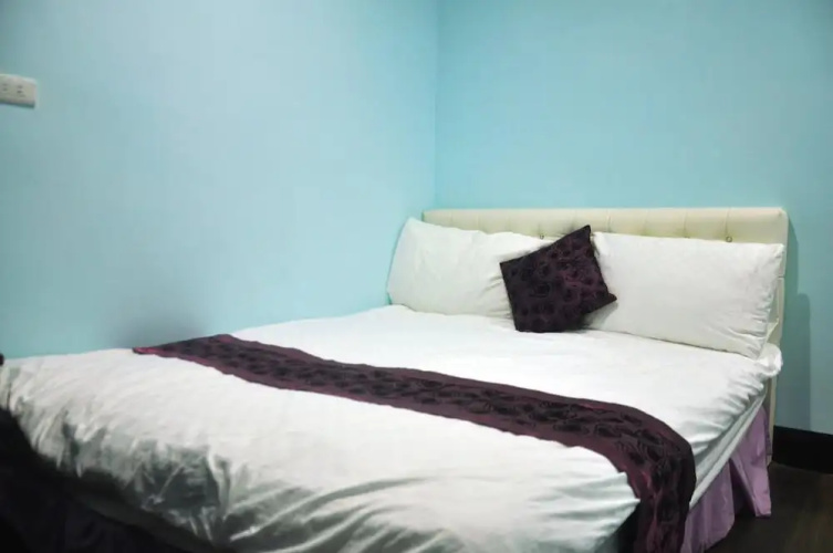 Wm & S - Hostel
