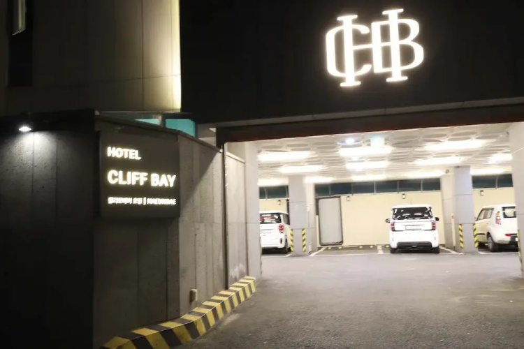 Ciffbay hotel