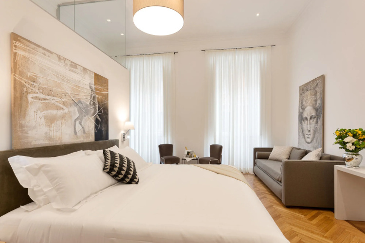 504 Corso Suites