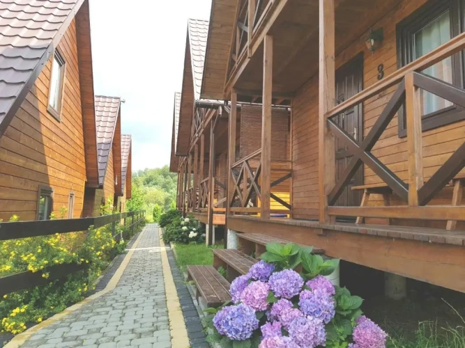2 Bedrooms Cottage
