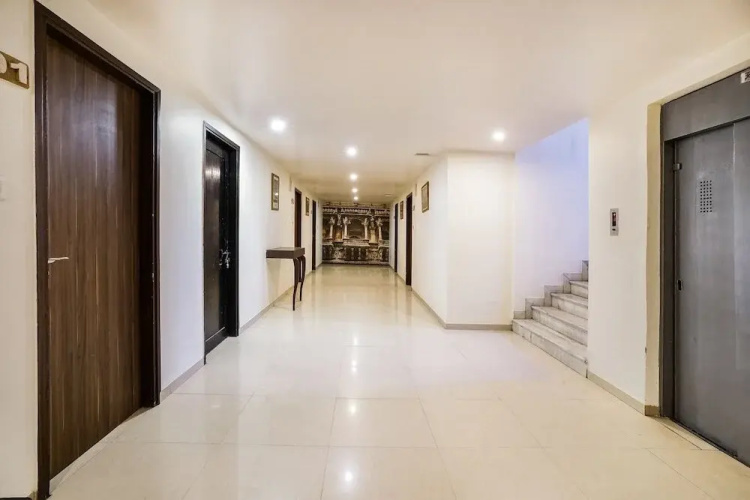 Tribecca Inn by OYO Rooms