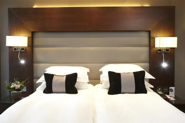 Park Grand Heathrow