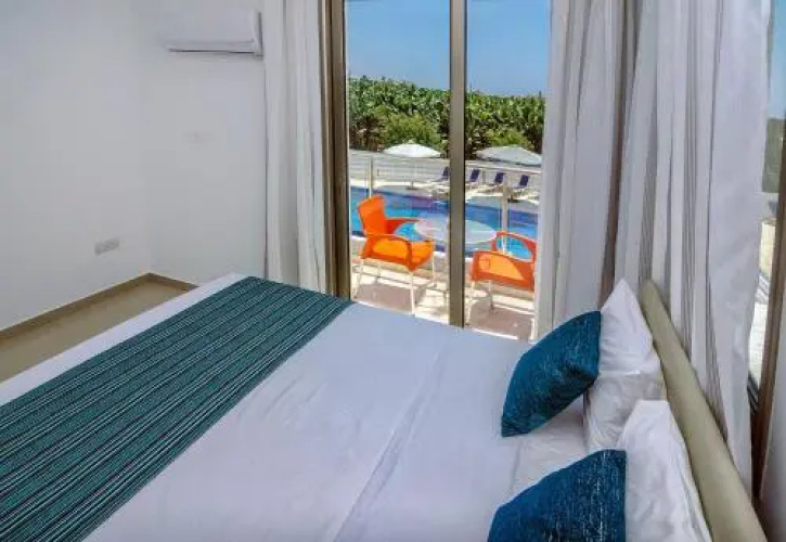 Oniros 2 Villa