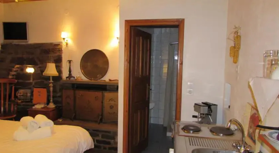 Traditional Rooms Ioannidis