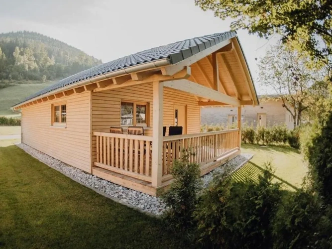 2 Bedrooms Cottage