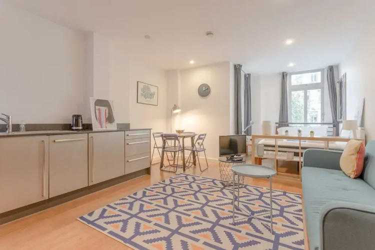 Lovely Modern Studio In Limehouse