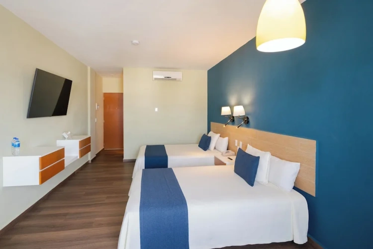 Standard room with balcony