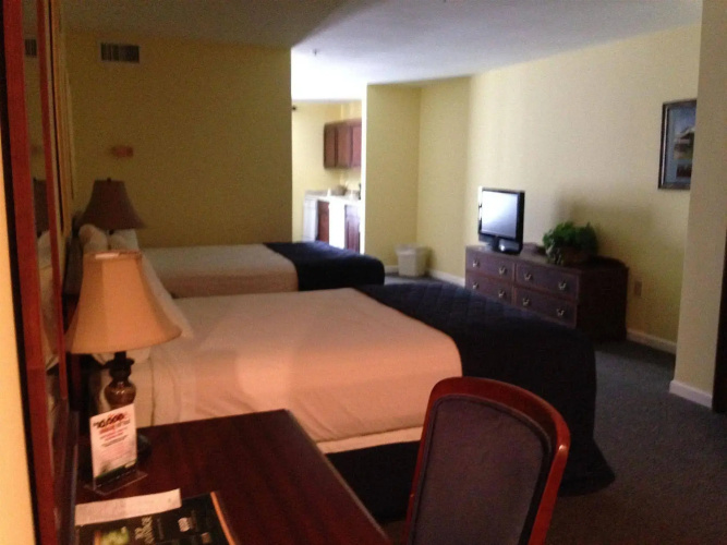 Hotel 27