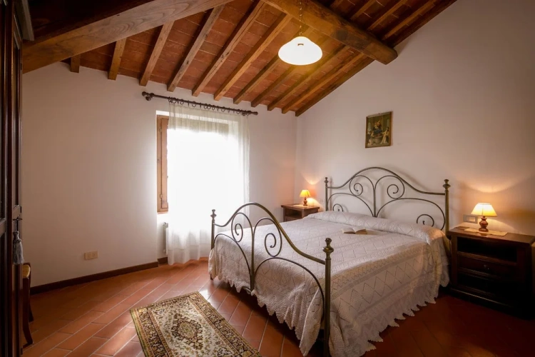 2 Bedrooms Apartment with mountain view