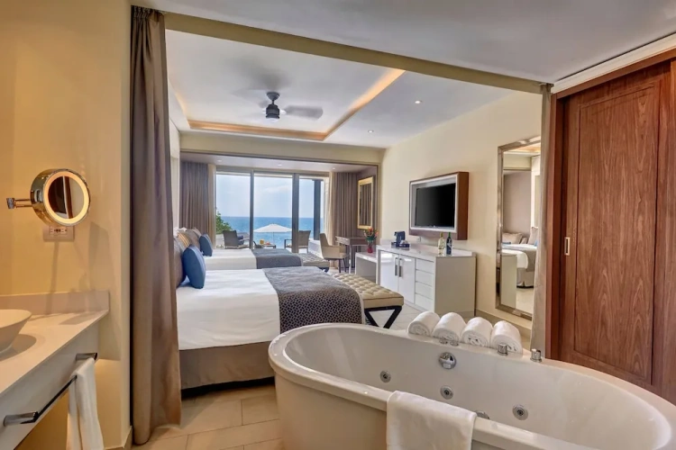 Suite with view