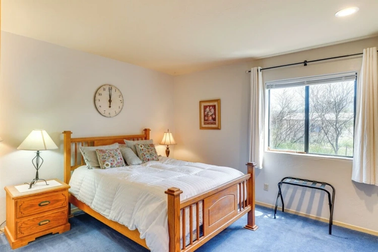 4 Bedrooms Cottage