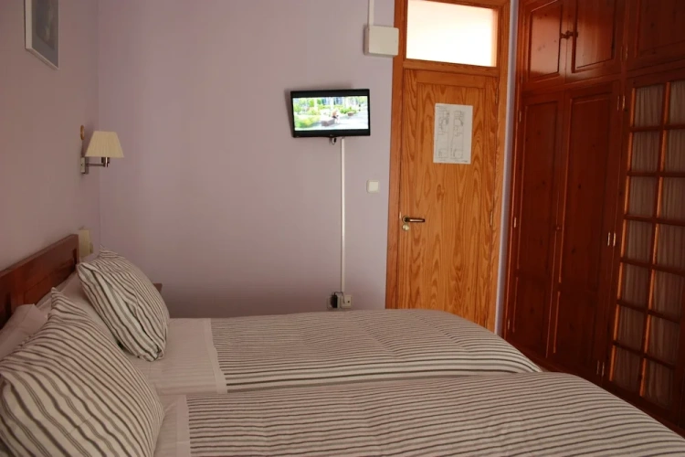 Standard Twin room with balcony