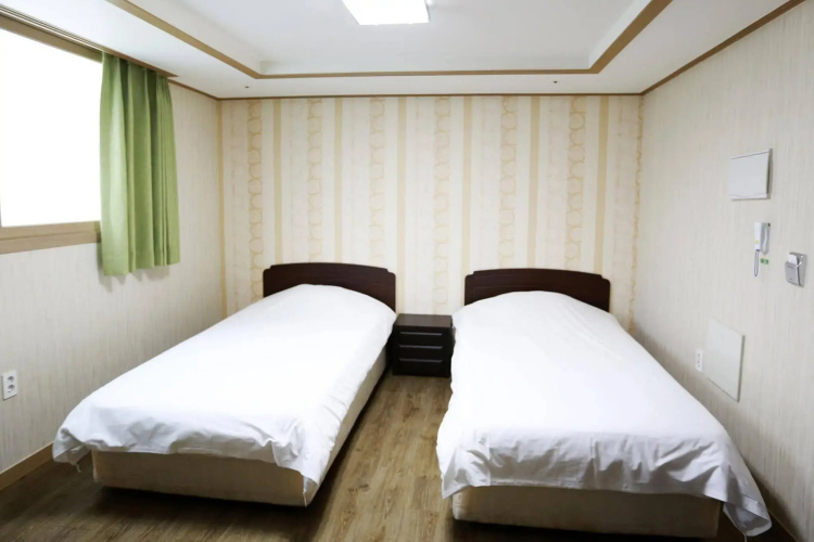 Olle Tourist Hotel