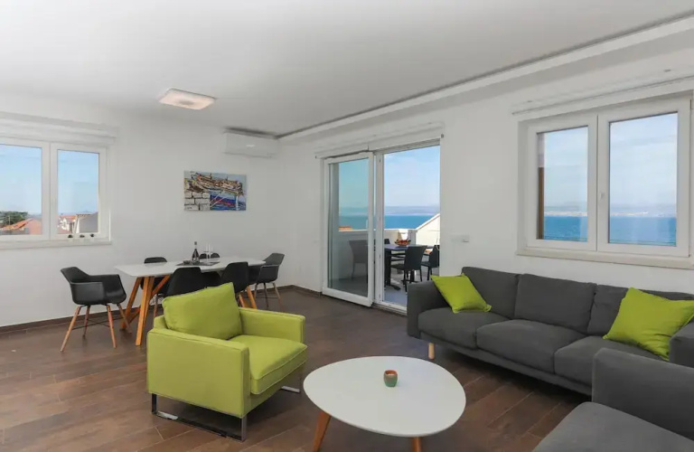 Apartment M&J