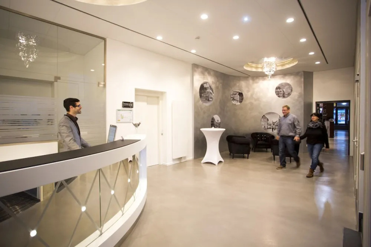 Digital Hotel Kronjuwel by BRIGHT Waldkirch - Self Check-in, Bild 23