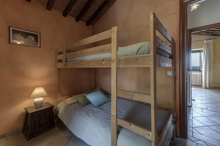 2 Bedrooms Cottage
