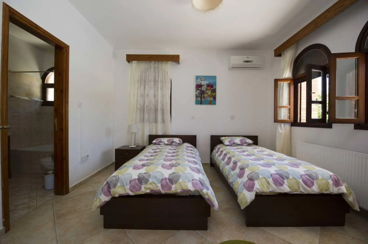 Constantinos Villa