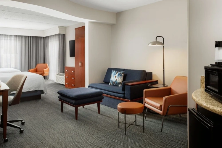 1 Bedroom Suite