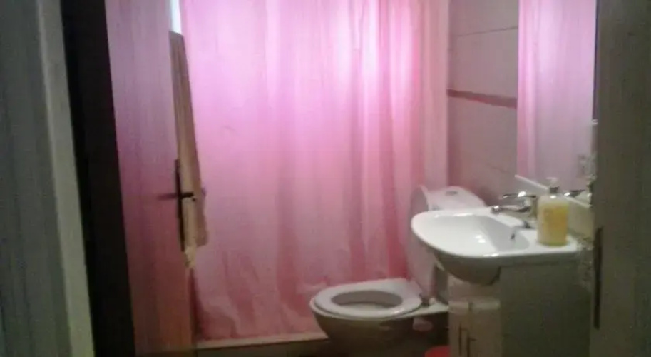 Niki's Lodge