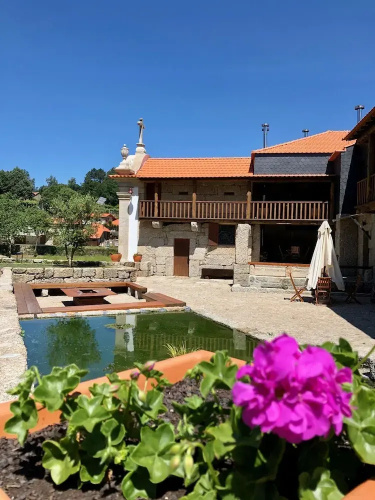 Vila Cavali a in Bustelo