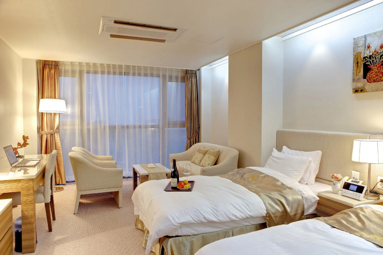 The Class 300 Hotel and Condominium